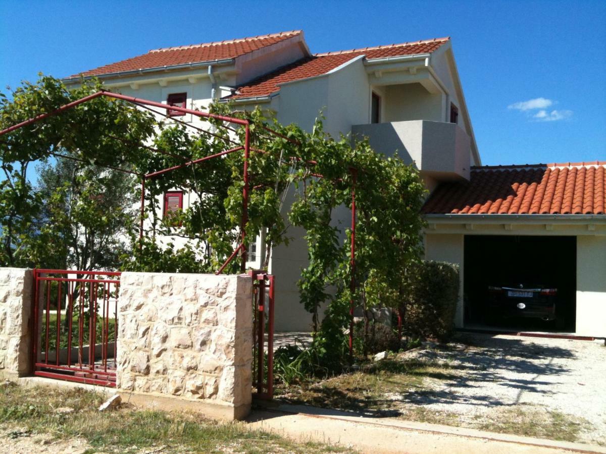 Apartments Villa Aurora Ražanac Eksteriør billede