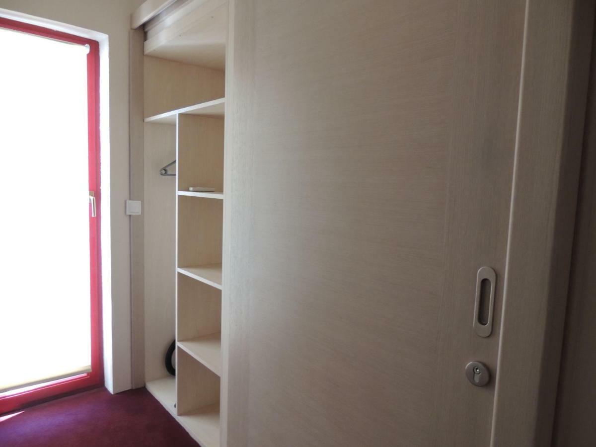 Apartments Villa Aurora Ražanac Eksteriør billede